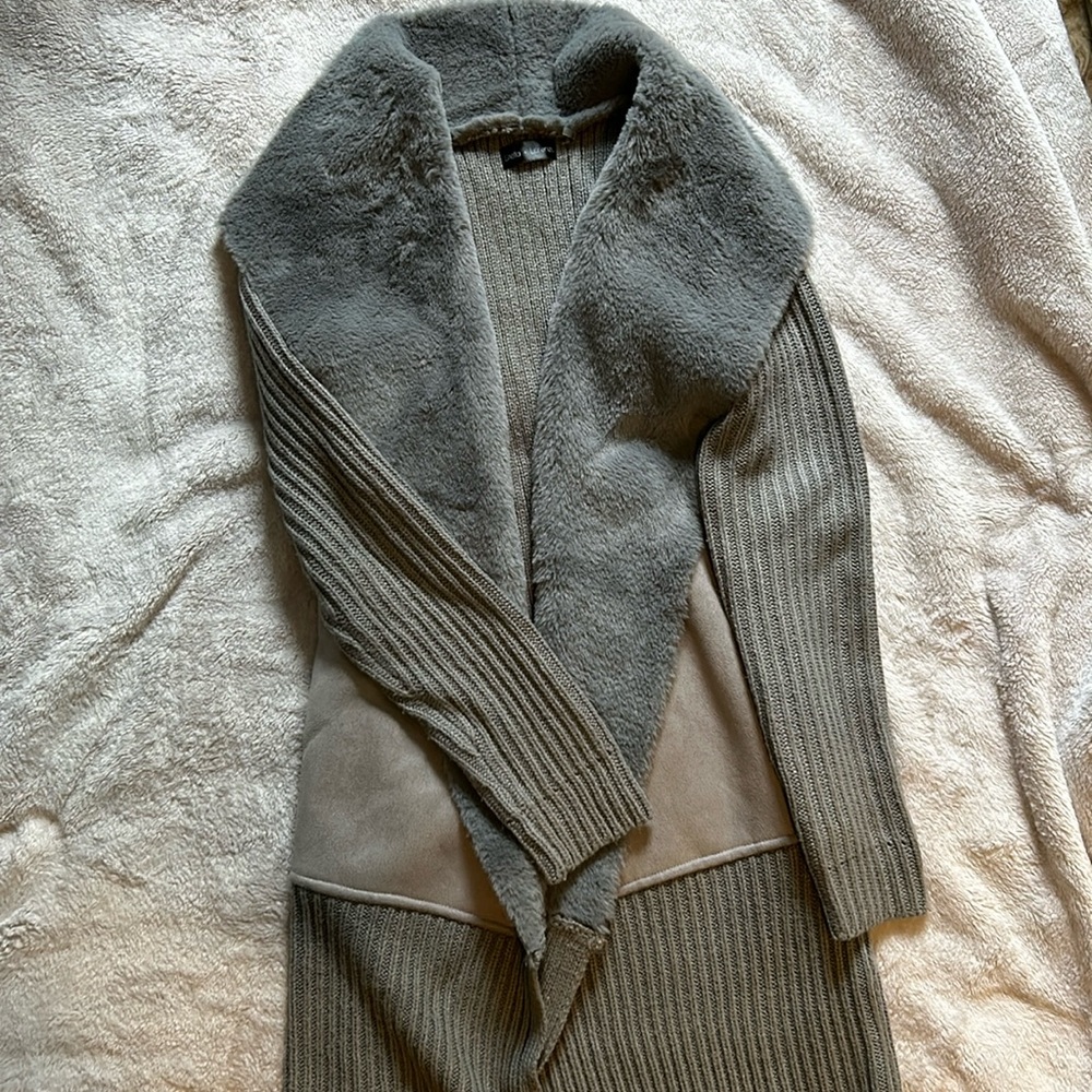 Stella + Lorenzo Long Grey Sweater with Faux Fur Trim